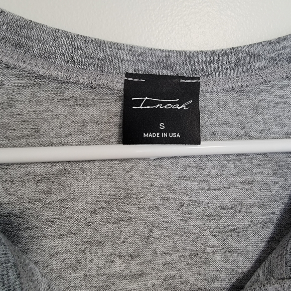 Inoah Tunic Top Dog Graphic Women's Small - Picture 2 of 3